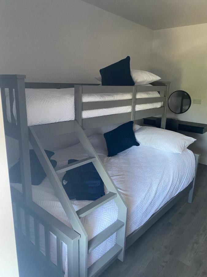 Carncastle Ballymullock Barn Lofts מראה חיצוני תמונה