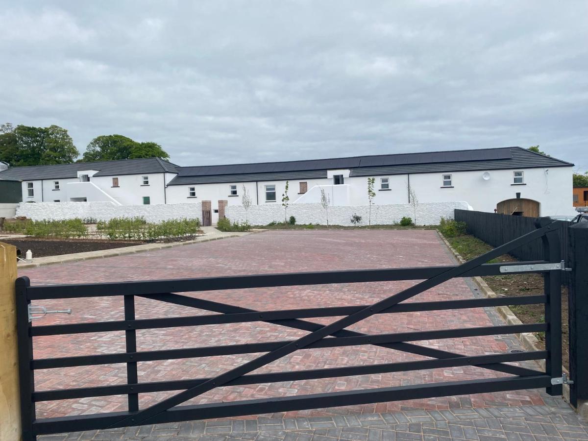 Carncastle Ballymullock Barn Lofts מראה חיצוני תמונה