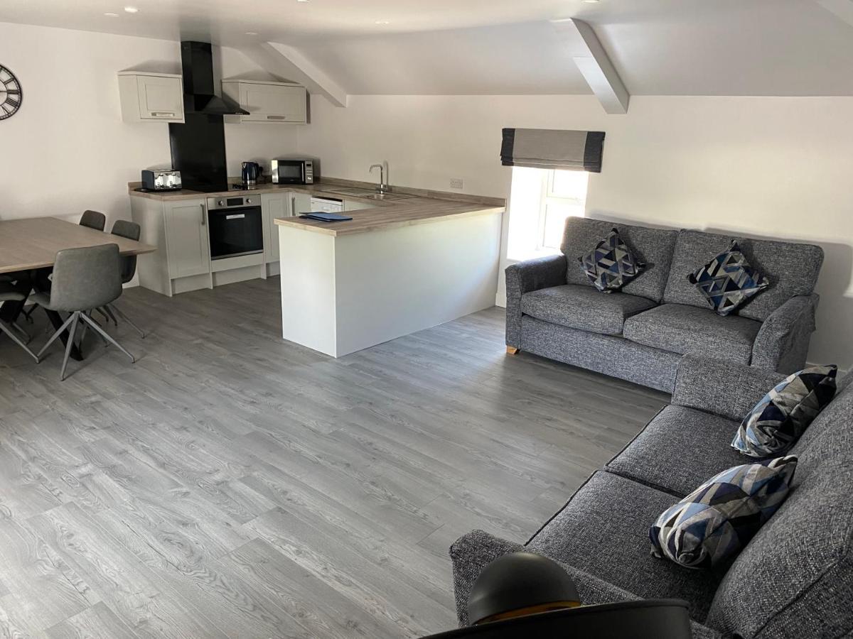 Carncastle Ballymullock Barn Lofts מראה חיצוני תמונה